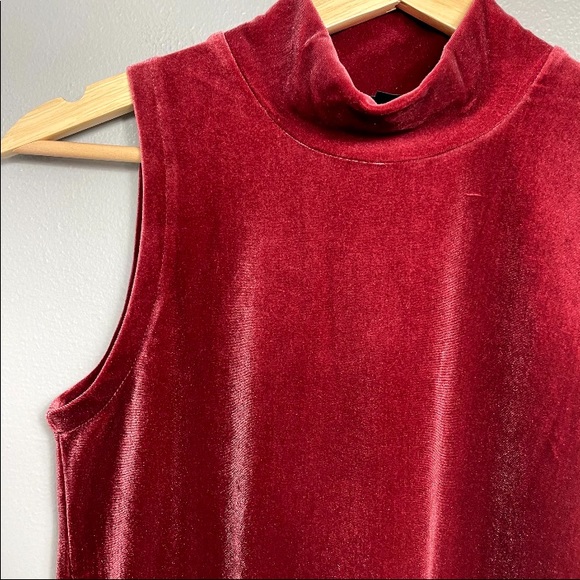 J. CREW Burgundy Velvet Mock-neck Tank sz XXS - Picture 6 of 7